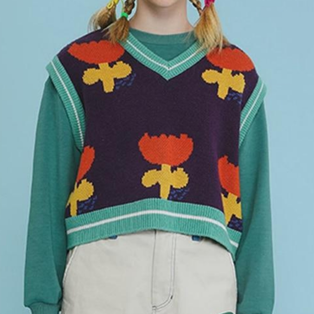 Kina and Tam Tulip Vest